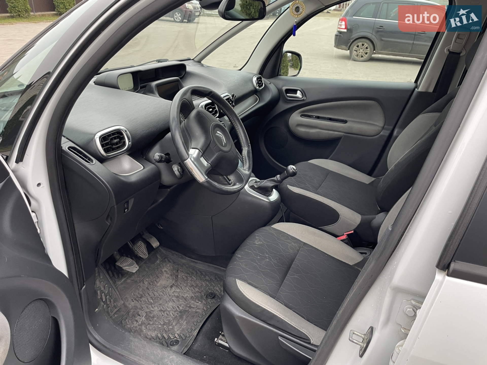 Citroen C3 Picasso 2013 VIN VF7SH9HP4DT558371 фото оголошення 11 з 14