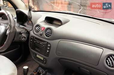 Хетчбек Citroen C3 2003 в Сумах