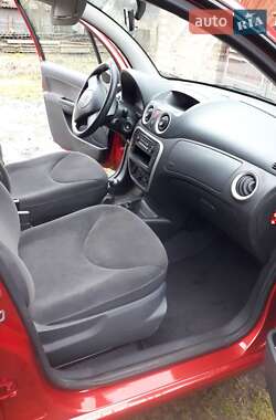 Хэтчбек Citroen C3 2008 в 