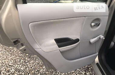 Хэтчбек Citroen C3 2006 в 
