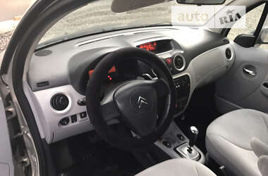 Хэтчбек Citroen C3 2006 в 
