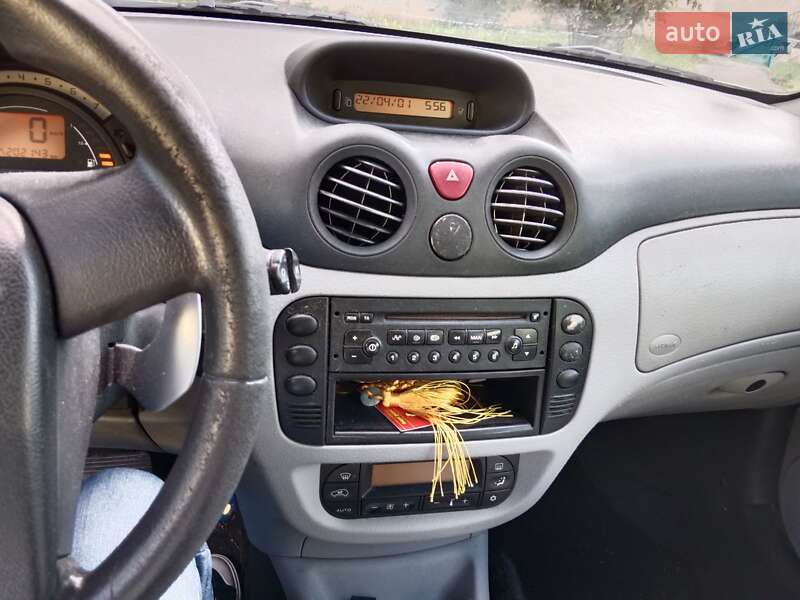 Хэтчбек Citroen C3 2004 в Одессе