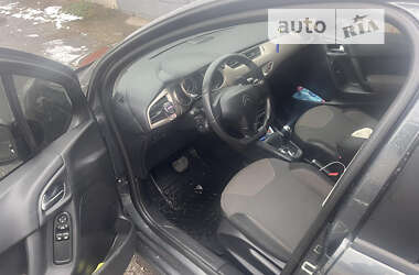 Хэтчбек Citroen C3 2013 в 