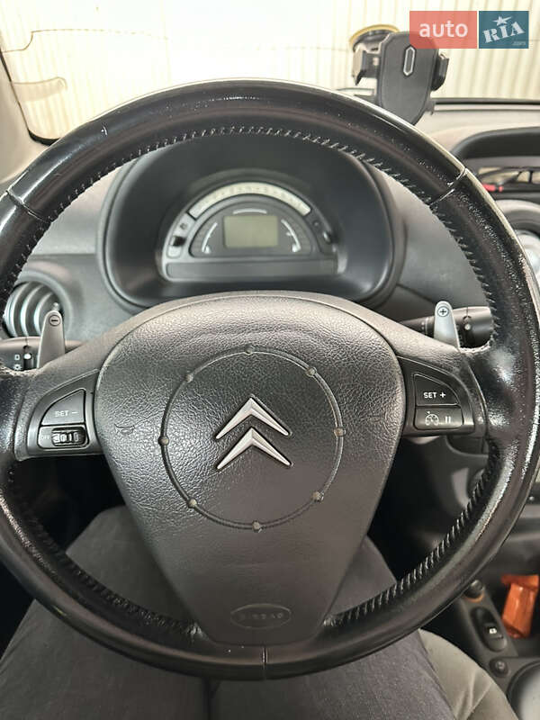 Хетчбек Citroen C3 2003 в Чернівцях
