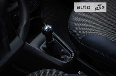 Хэтчбек Citroen C3 2010 в 