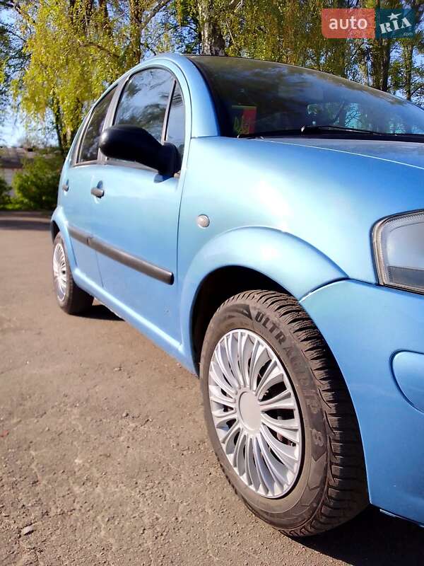 Хэтчбек Citroen C3 2003 в Дубно