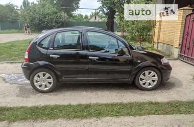 Хэтчбек Citroen C3 2006 в 