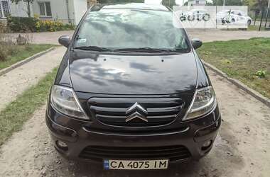 Хэтчбек Citroen C3 2006 в 