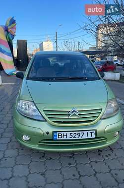 Хэтчбек Citroen C3 2004 в 