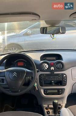 Хэтчбек Citroen C3 2004 в 