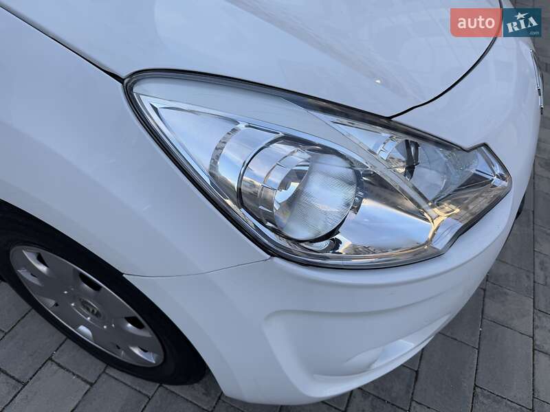 Хэтчбек Citroen C3 2012 в Ужгороде