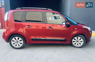 Хэтчбек Citroen C3 2010 в 
