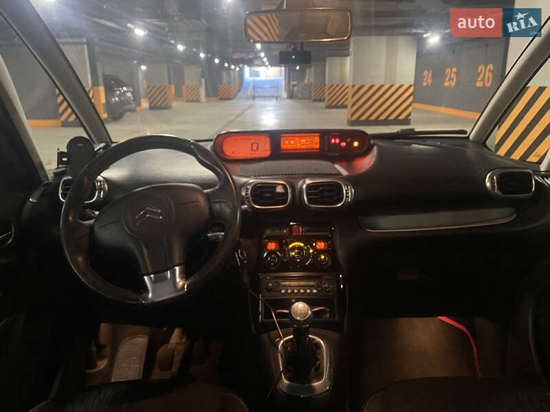 Хэтчбек Citroen C3 2010 в Львове