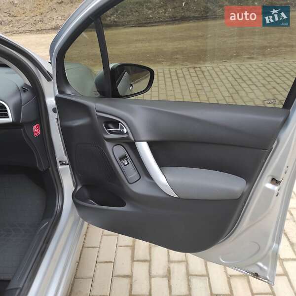 Хэтчбек Citroen C3 2012 в Черновцах