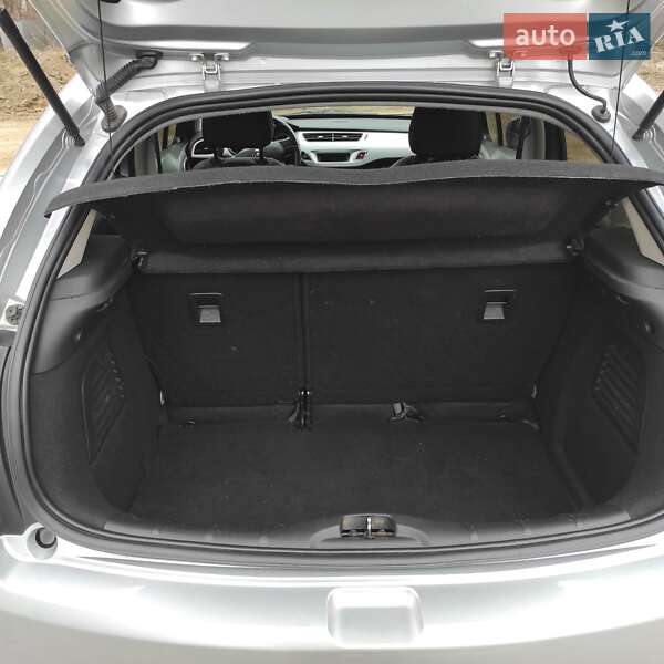 Хэтчбек Citroen C3 2012 в Черновцах