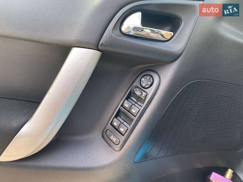 Хэтчбек Citroen C3 2010 в Львове фото 15 Хэтчбек Citroen C3 2010 в Львове