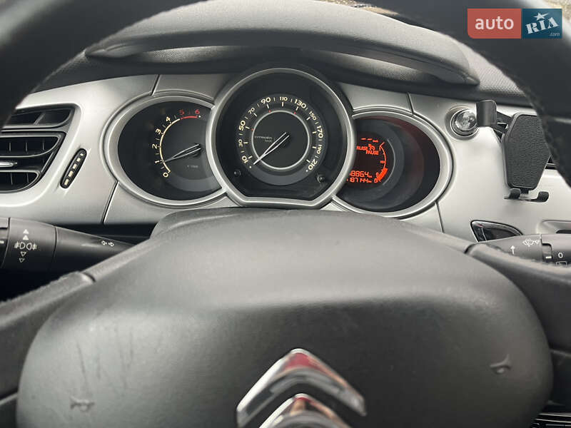 Хэтчбек Citroen C3 2011 в Черновцах