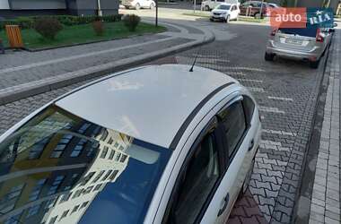Хэтчбек Citroen C3 2015 в 