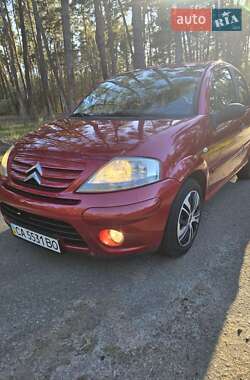 Хэтчбек Citroen C3 2007 в 