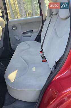 Хэтчбек Citroen C3 2007 в 