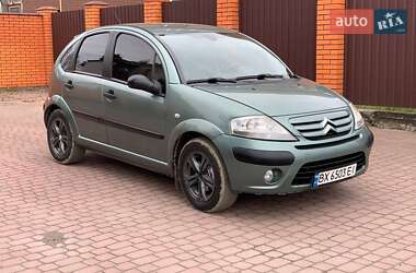 Хэтчбек Citroen C3 2006 в 