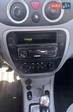 Хэтчбек Citroen C3 2007 в 