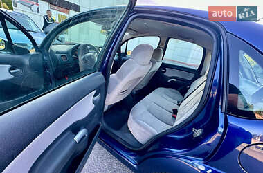 Хэтчбек Citroen C3 2004 в 