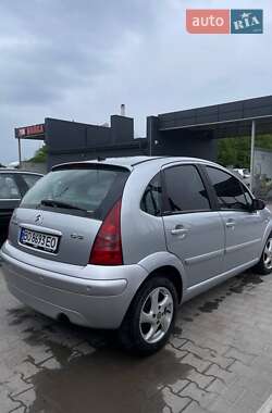 Хэтчбек Citroen C3 2005 в 