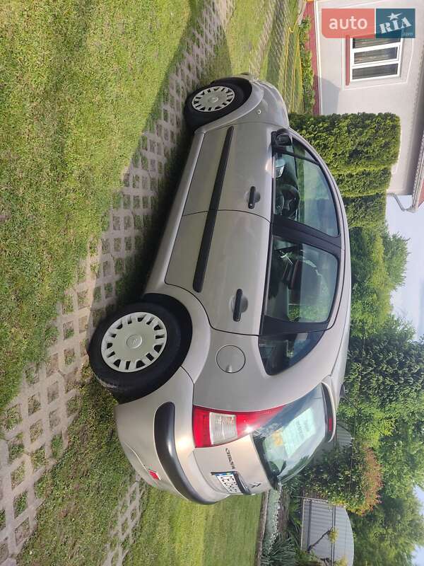 Хэтчбек Citroen C3 2006 в Черновцах