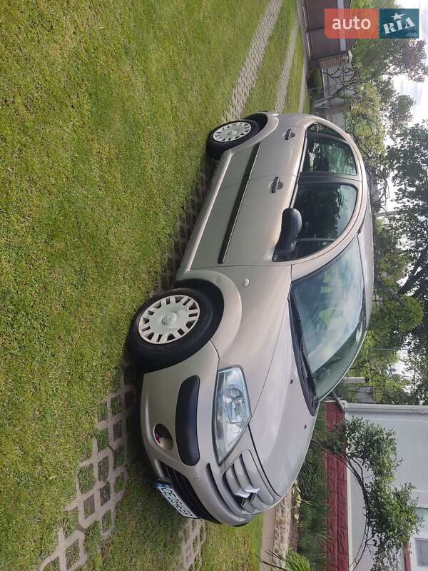 Хэтчбек Citroen C3 2006 в Черновцах