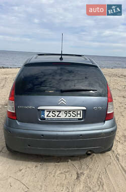Хэтчбек Citroen C3 2005 в 