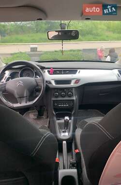 Хэтчбек Citroen C3 2011 в 