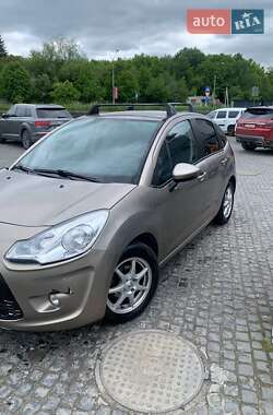 Хэтчбек Citroen C3 2011 в 