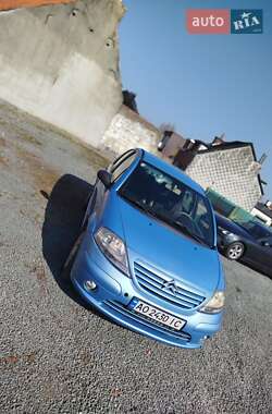 Хэтчбек Citroen C3 2004 в 
