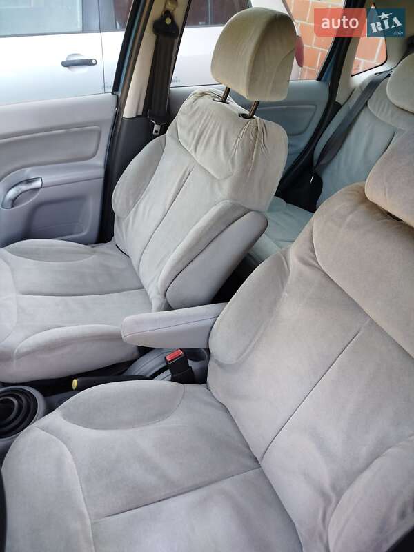 Хэтчбек Citroen C3 2003 в Хусте фото 16 Хэтчбек Citroen C3 2003 в Хусте