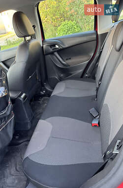 Хэтчбек Citroen C3 2015 в 