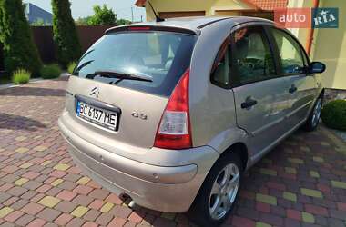 Хэтчбек Citroen C3 2008 в 