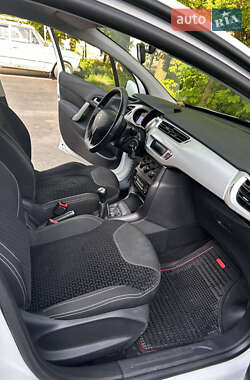 Хэтчбек Citroen C3 2011 в 