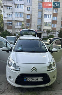 Хэтчбек Citroen C3 2011 в 