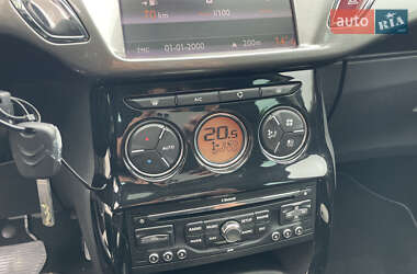 Хэтчбек Citroen C3 2010 в 