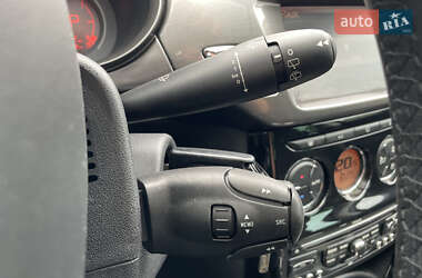 Хэтчбек Citroen C3 2010 в 