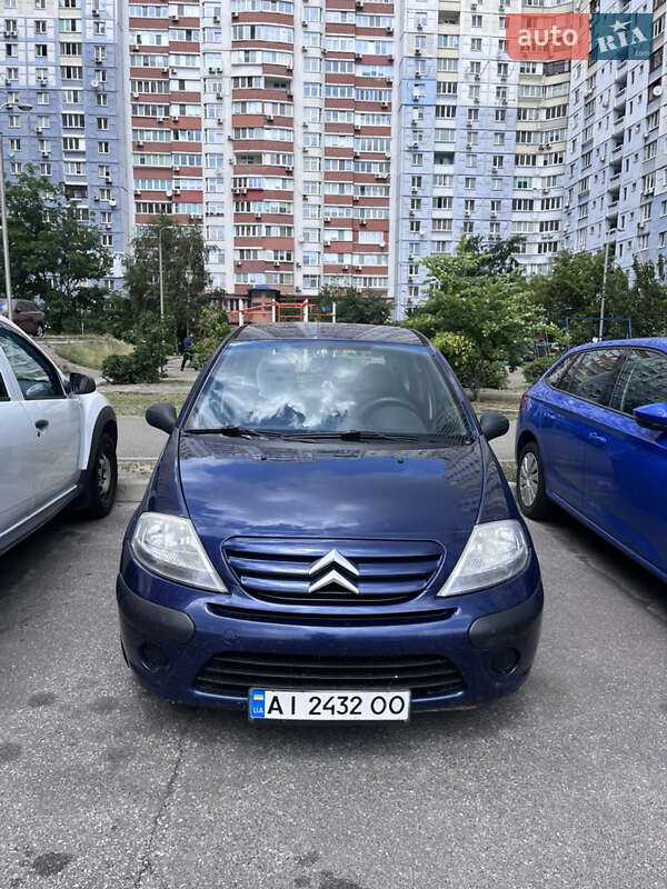 Хэтчбек Citroen C3 2007 в 