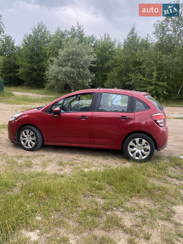 Хэтчбек Citroen C3 2015 в Коростене