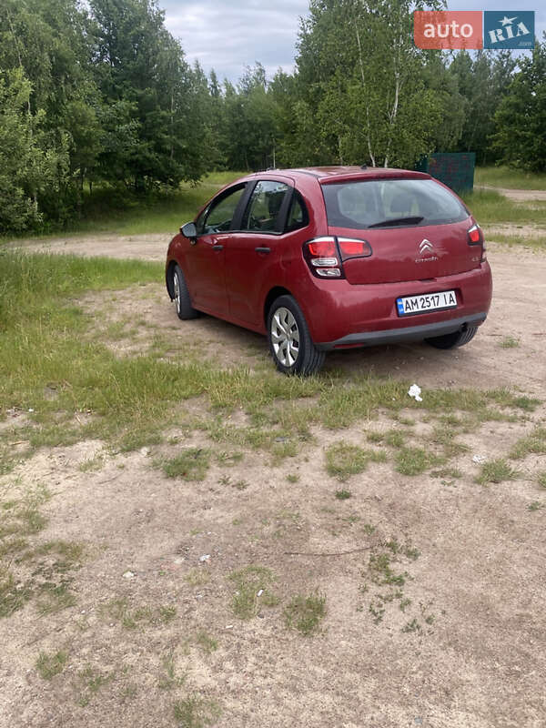 Хэтчбек Citroen C3 2015 в Коростене
