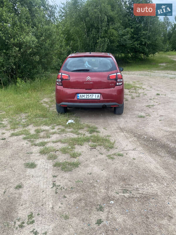 Хэтчбек Citroen C3 2015 в Коростене