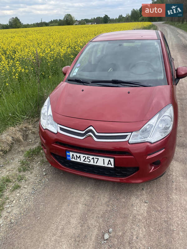 Хэтчбек Citroen C3 2015 в Коростене
