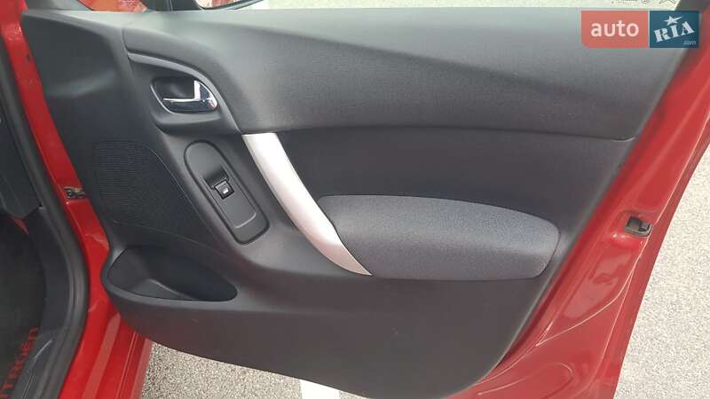 Хэтчбек Citroen C3 2010 в Киеве