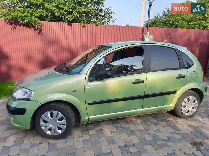 Хэтчбек Citroen C3 2003 в Луцке