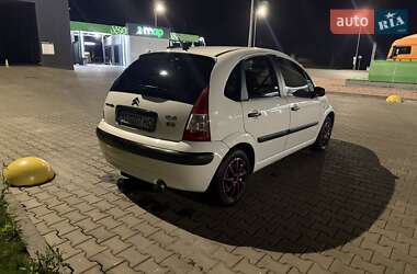 Хэтчбек Citroen C3 2008 в 