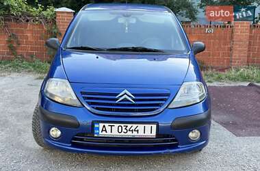 Хэтчбек Citroen C3 2003 в 